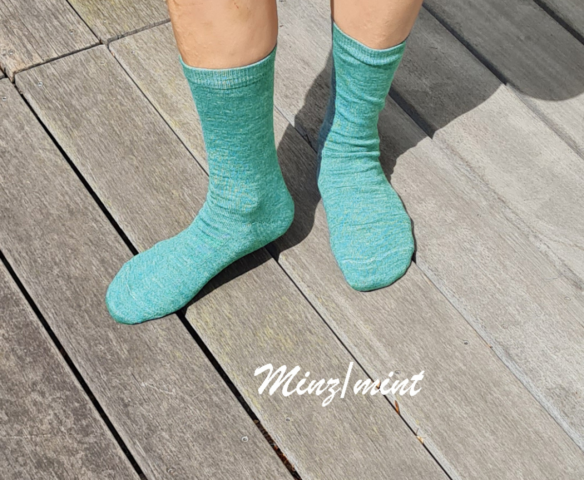 Alpaca Socks - solid color - mint